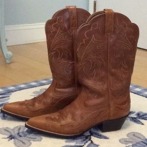 Like New Ariat Cowboy Boots